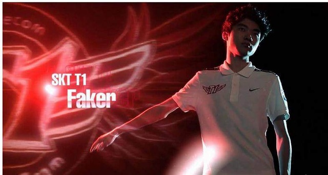 TES提前两轮成为2024LPL夏季赛第一支晋级登峰组的战队！