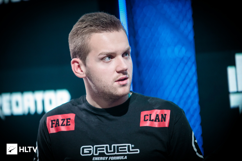 Tarzan：很期待下场打JDG 接下来的目标是拿冠军